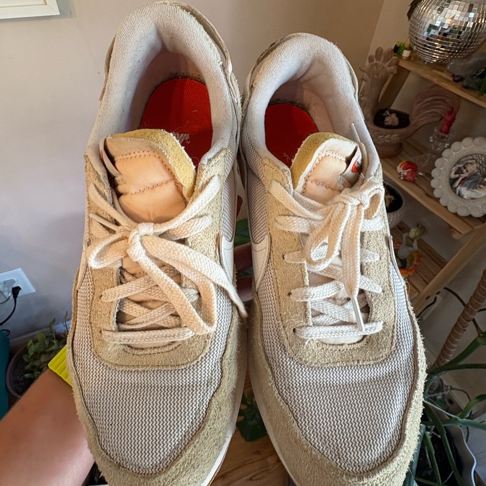 Nike Waffle Debut